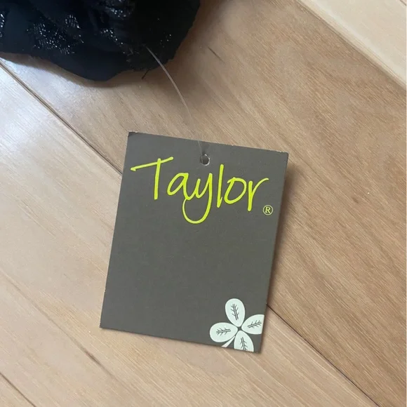 Holiday new years NWT Taylor black dress with pockets! - Picture 13 of 17